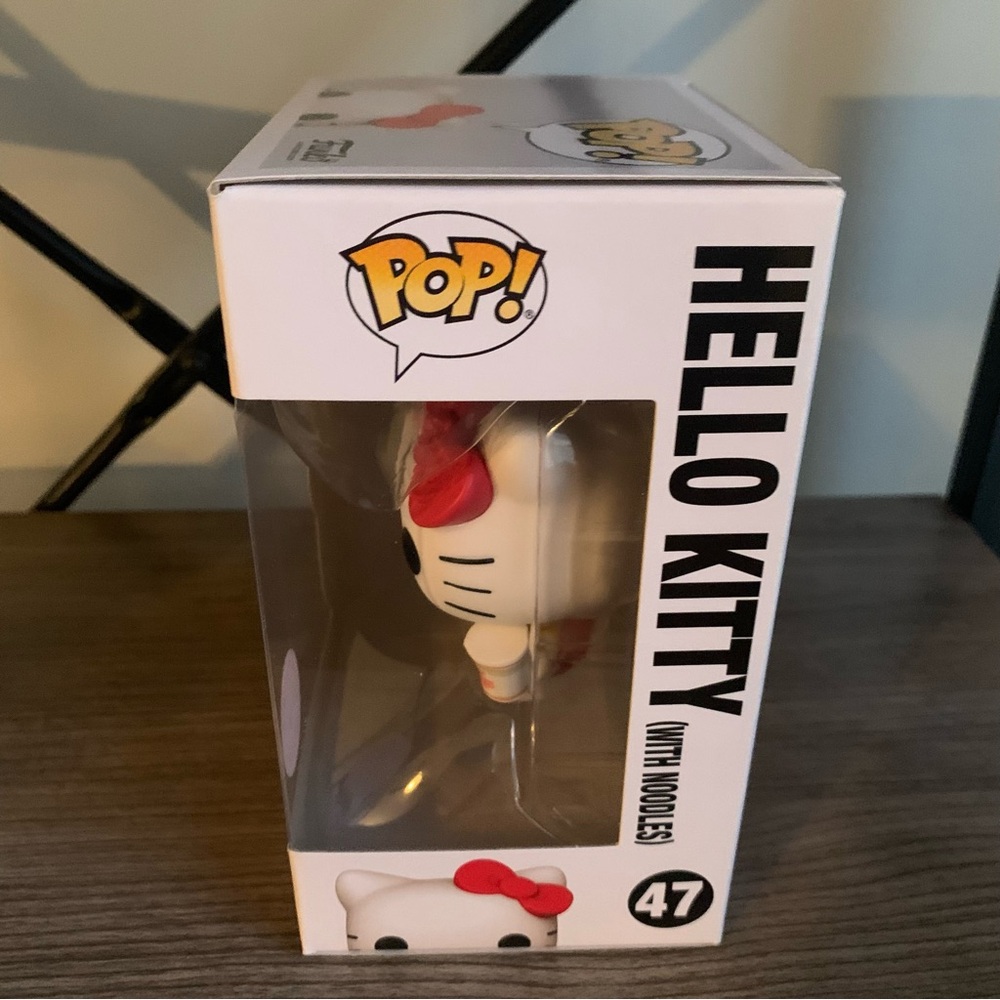 Hello Kitty Funko Pop Cup of Noodles #47 Game Stop Exclusive - Picture 7 of 12